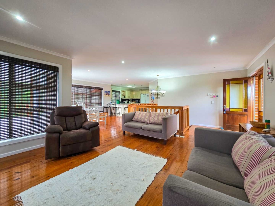 6 Bedroom Property for Sale in Nature On Sea Western Cape